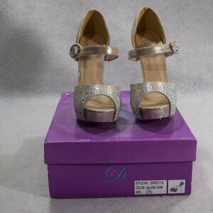 My Delicious Shoes Hi Heel Shoes Size 7 Silver Shm Style Expect-S